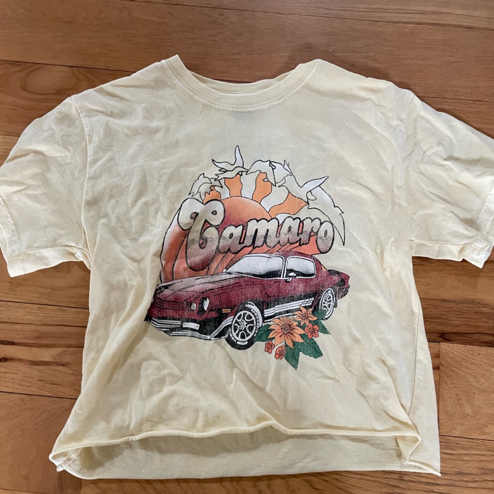 Yellow car tshirt